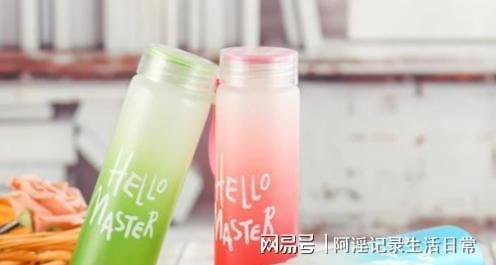 央视曝光毒玻璃杯！用其喝水如喝毒药众多家庭仍在使用